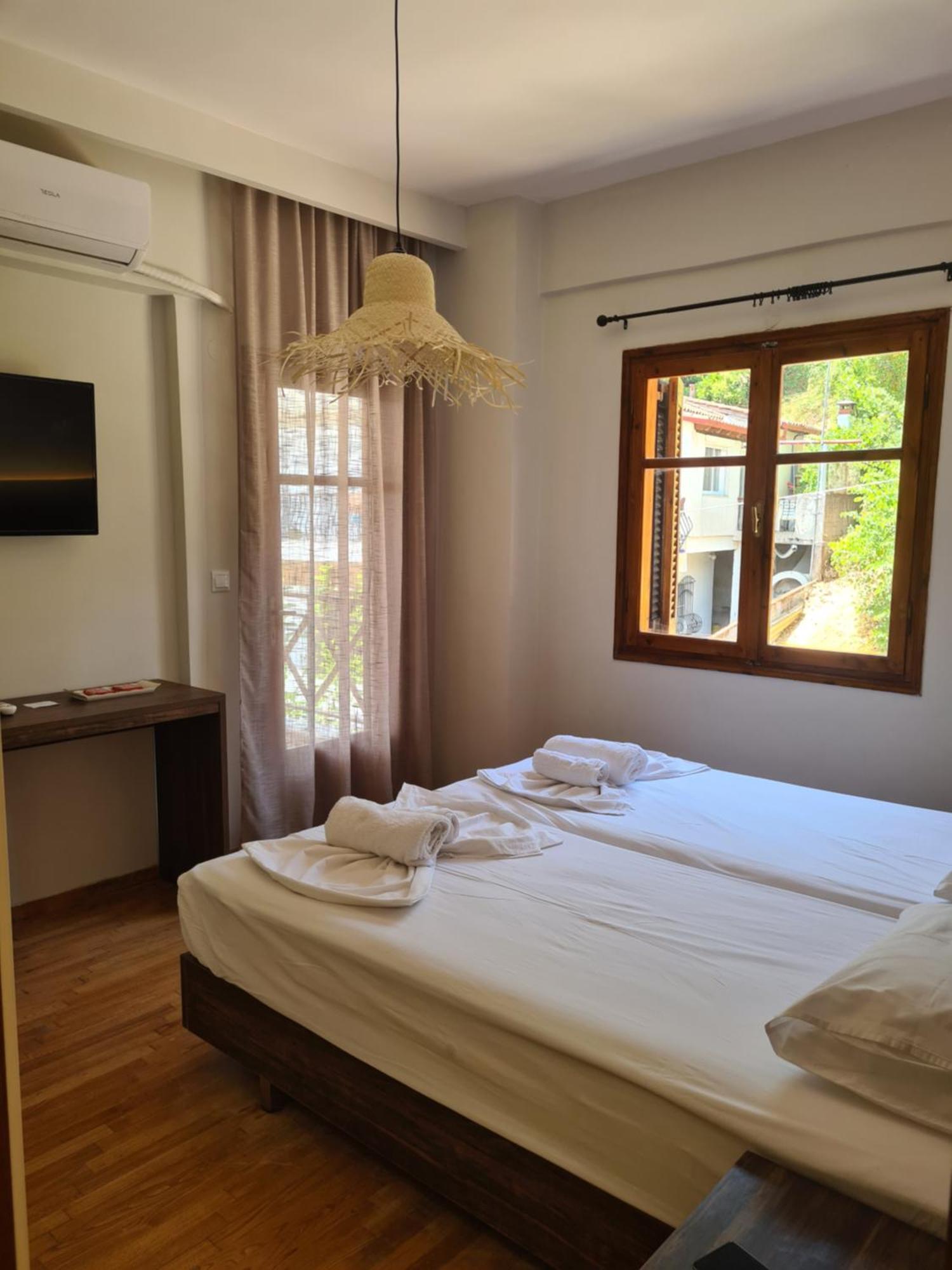 Este Luxury Apartments Kriopigi Exterior photo