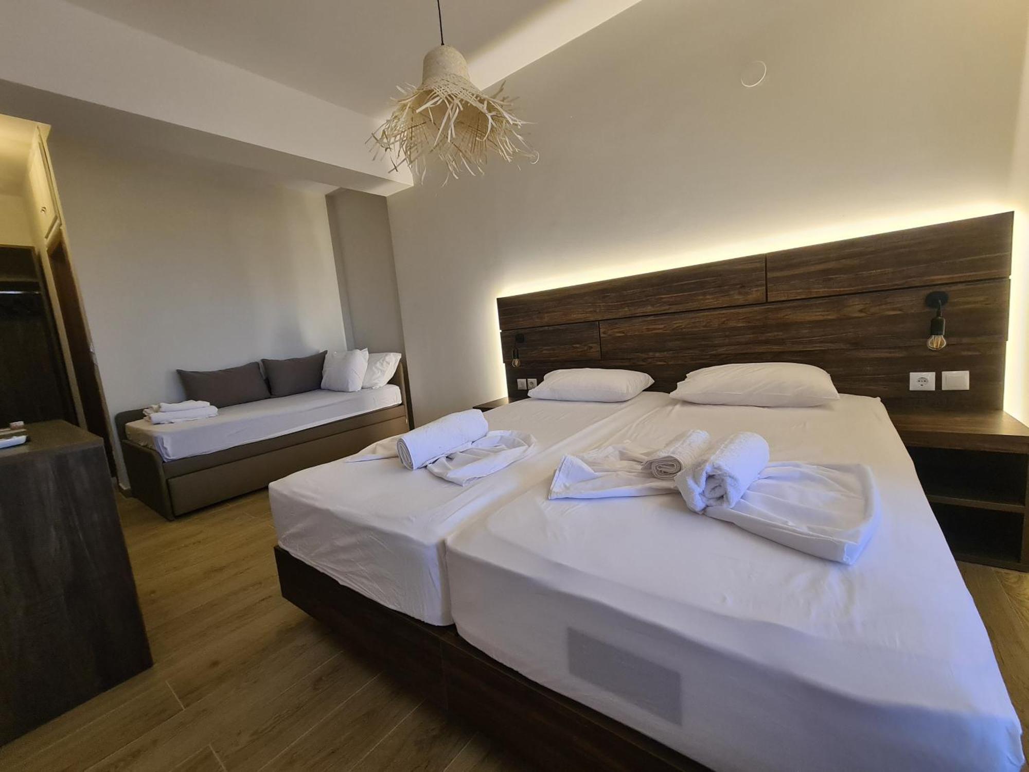 Este Luxury Apartments Kriopigi Exterior photo